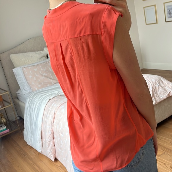 BCBGMAXAZRIA Addison silk blouse size large ambrosia color - Picture 7 of 11